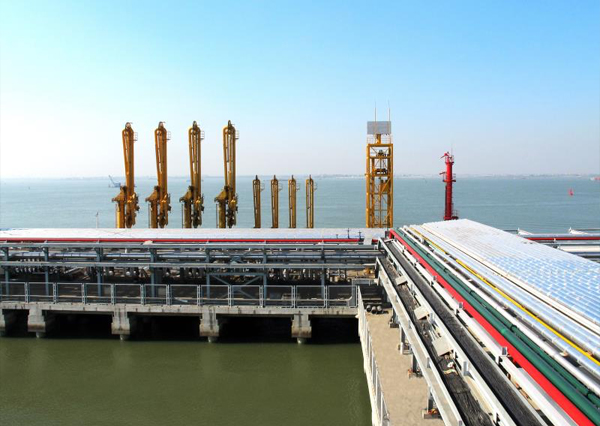 0372f4dd271b4159a12e958b1c082e70